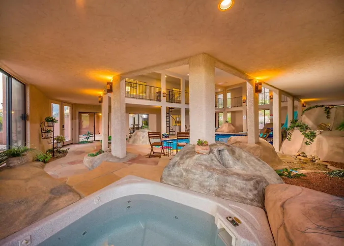 Holiday home Indoor Pool , Amazing Views, Game Room, Gym & Tucson