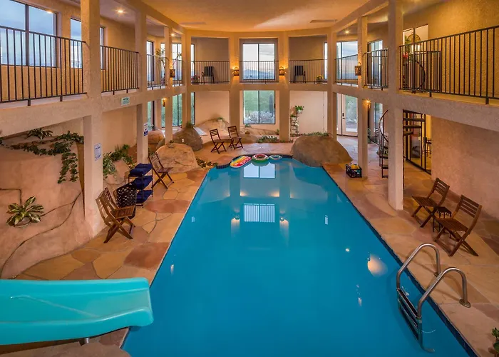 Indoor Pool , Amazing Views, Game Room, Gym & Tucson