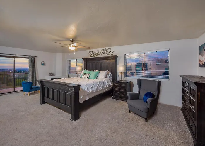 Indoor Pool , Amazing Views, Game Room, Gym & Tucson